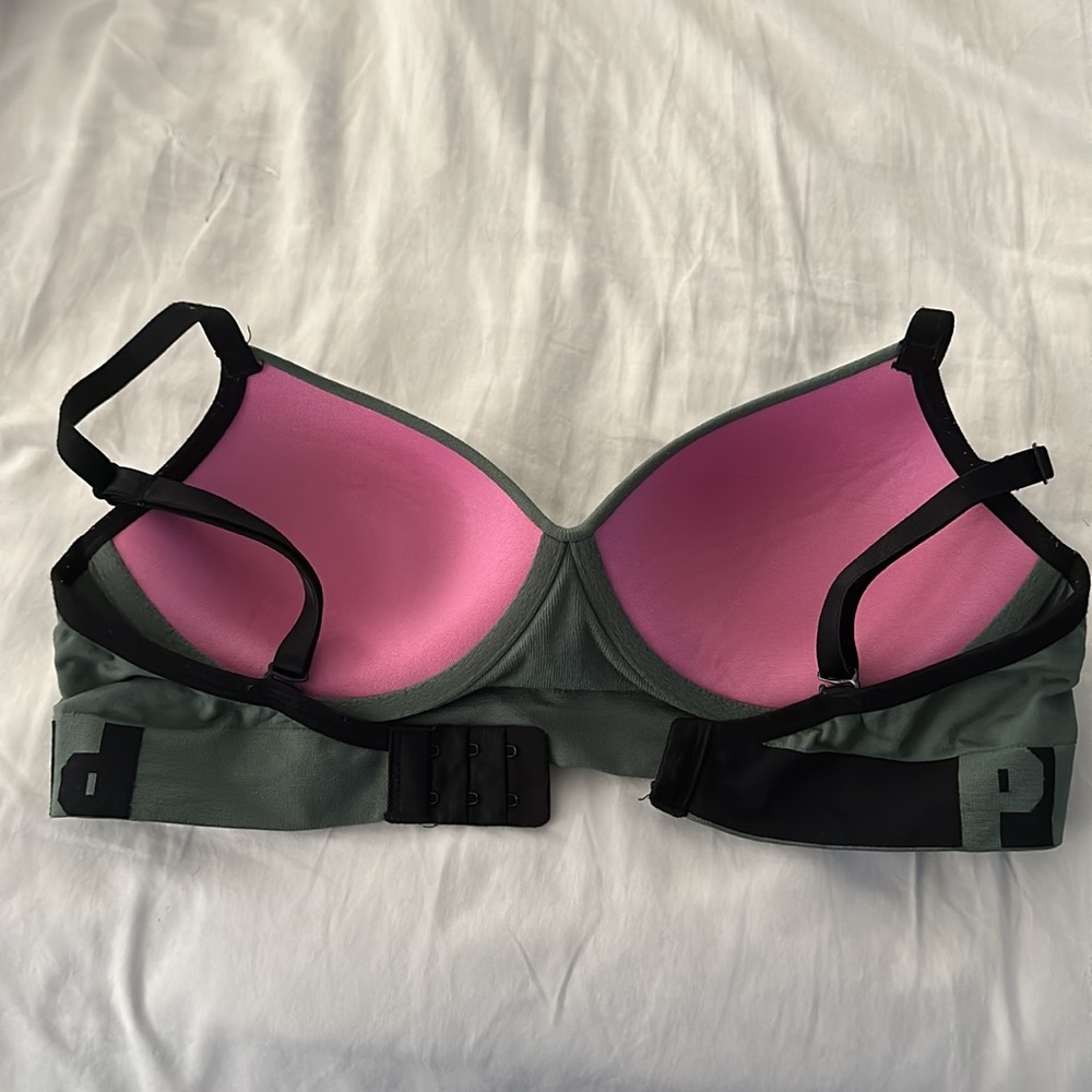 Pink Bra - Picture 8 of 8